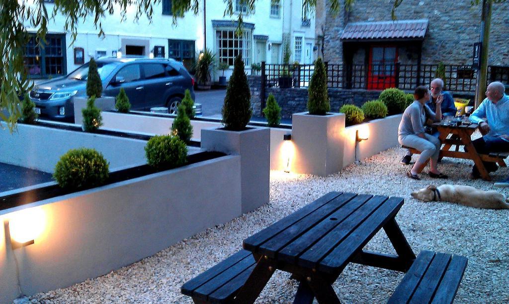 The George At Nunney Hotel Exterior photo